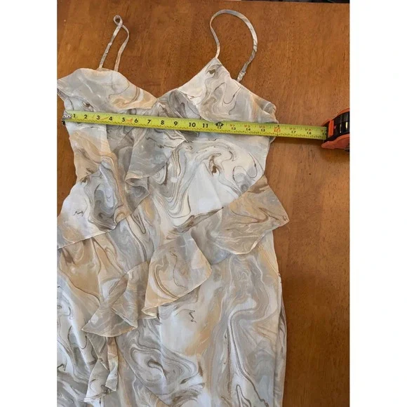 Blu Pepper Women's Marble Print Ruffle Midi Dress Tan Cream V-Neck Size M - Picture 5 of 8